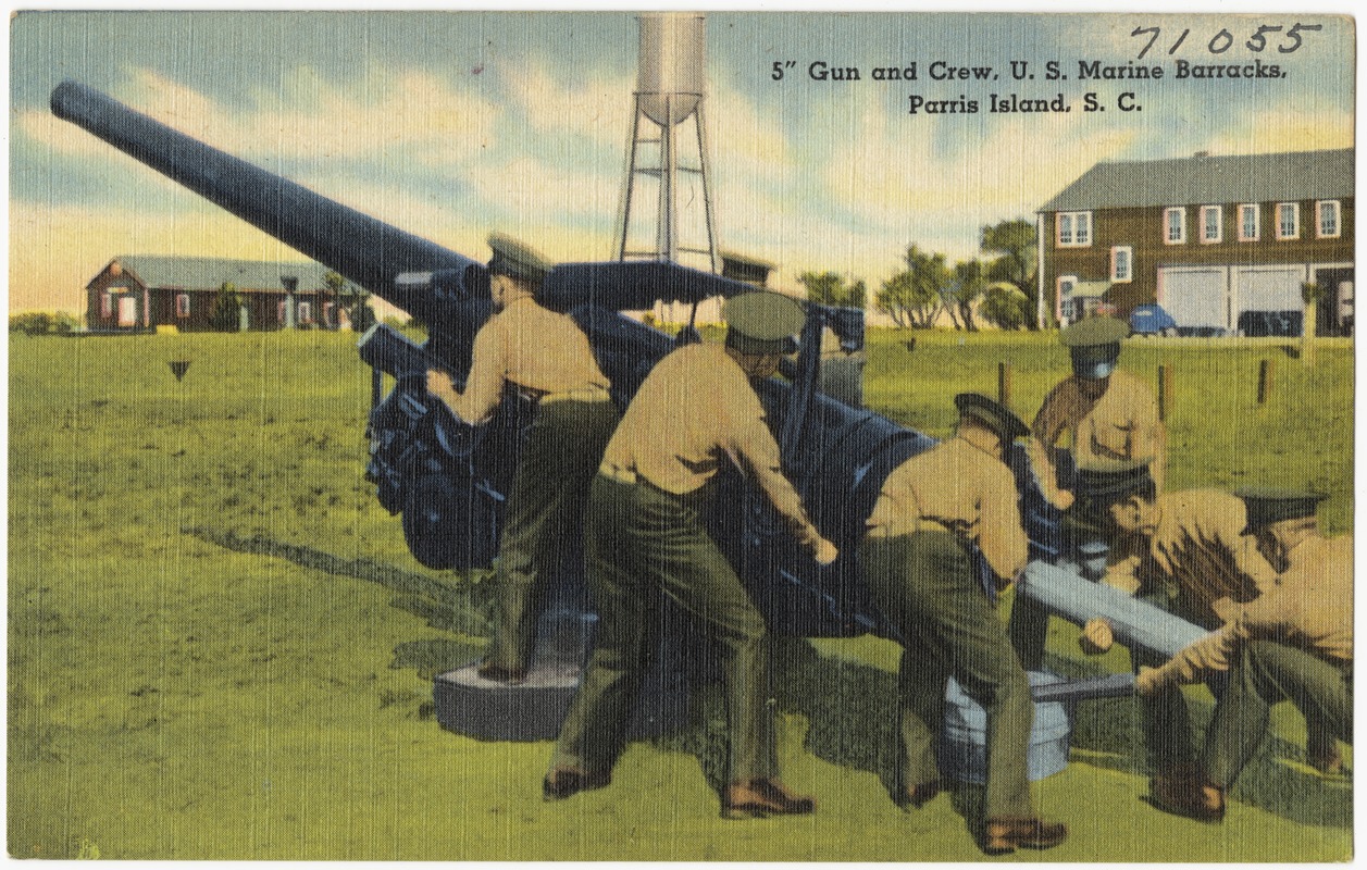 5" gun and crew, U.S. Marine Barracks, Parris Island, S. C.
