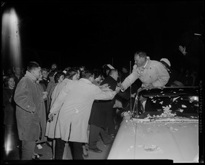 Henry Cabot Lodge, Jr. greeting supporters from the car