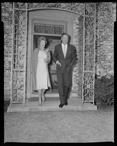 Henry Cabot Lodge, Jr. and wife Emily Esther Sears walking from Beverly home