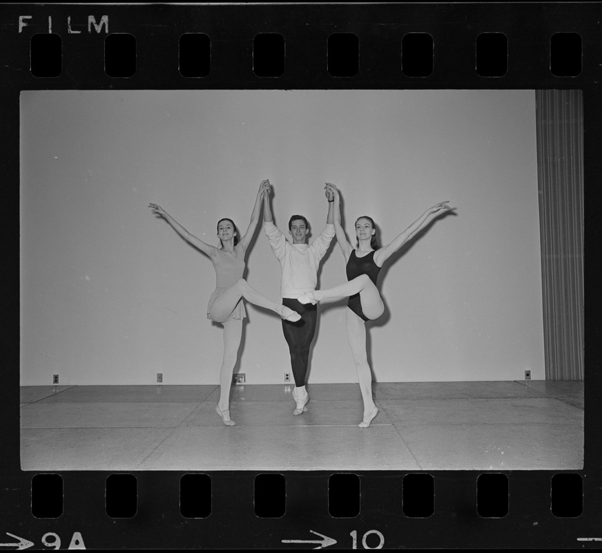 Mark Hudson with Gloria Sotir, Phyllis Heath during ballet performance at War Memorial