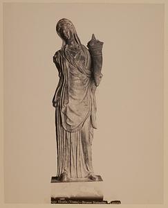 Hestia (Vesta) - bronze statuette, Louvre