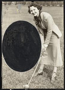 Lily Ryan at Golf. Emmanuel Coll.