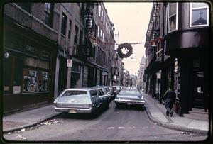 Narrow street traffic