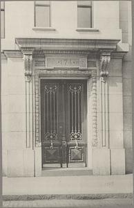 174 Portland Street, detail, doorway, arch, Stephen Codman
