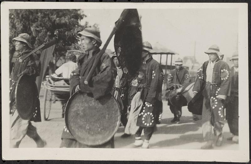 Music men of wedding procession