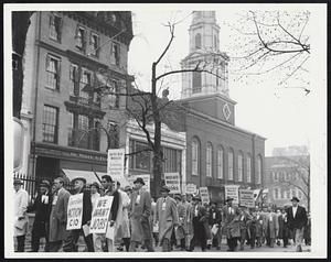 Cio Members March- Part of more than 500 members of Massachusetts CIO councils march past Park Street Church on "Brimstone Corner" on way to State House in demonstration to support Gov. Furcolo's program for jobs.