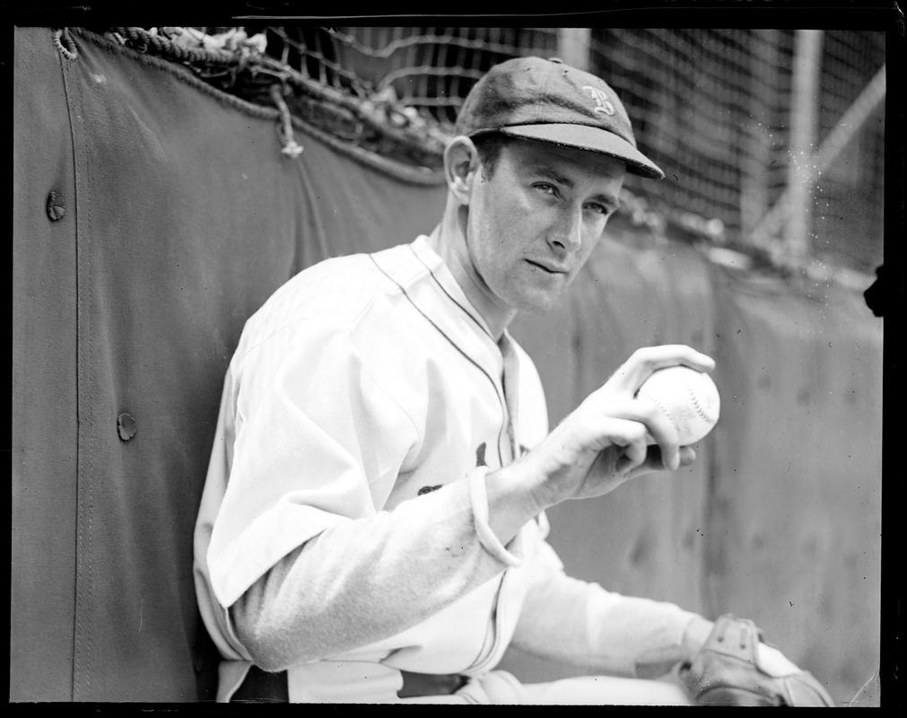 Randy Moore of the Braves shows his throwing grip - Digital Commonwealth