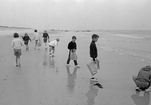 Children's Museum class, Barney's Joy Beach, Dartmouth