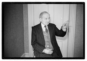 Will B. "Pop" Brown made 1st diaphragm for telephone Bell-Telg.