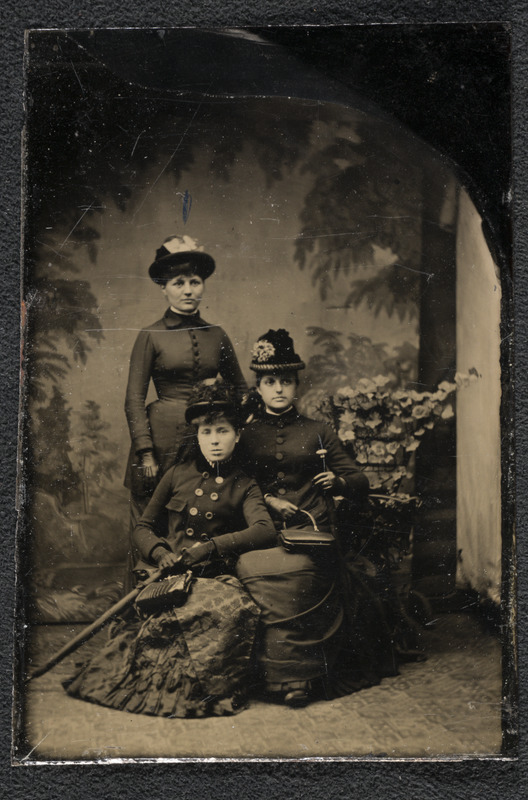 Nettie Bancroft and two friends, Abbot Academy, class of 1883