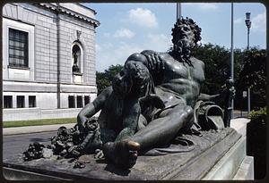 Le Fleuve la Garonne sculpture, Detroit Institute of Arts, Detroit, Michigan