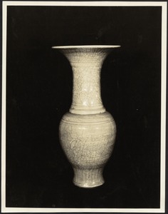 Chinese porcelain vase, crackled celadon glaze
