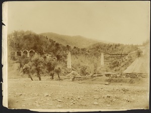 Construction of arched viaduct