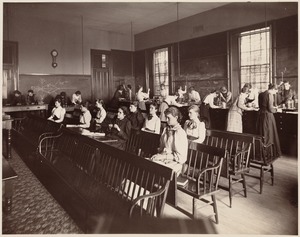 Girls High School - physical laboratory. Third year pupils at work