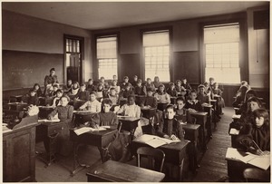 Hyde School - interior - 4th class, 2nd division