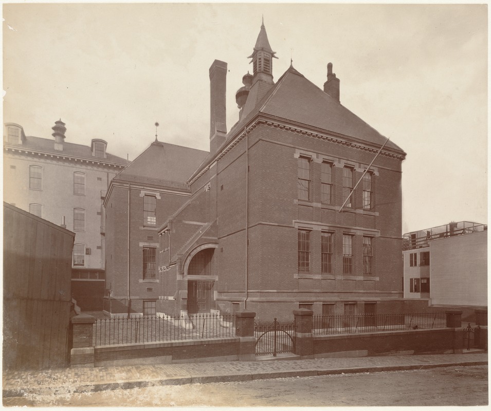 Polk Street School, Charlestown