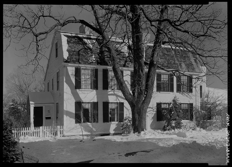 Marblehead, snow, "Hearth and Eagle" house, Franklin Street