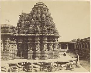 Somnathpoor, interior court of temple