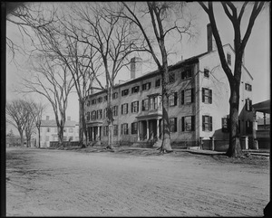 Salem, 29-35 Warren Street, Tontine block, burned 1914
