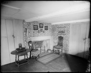 Danvers, 431 Maple Street, interior, General Israel Putnam house