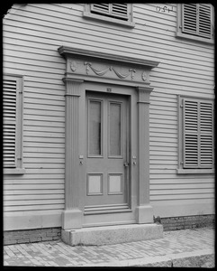 Salem, 9 Federal Street, exterior detail, door, Towne house, 1804