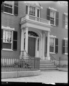 Salem, 29 Chestnut Street, exterior detail, Pickering Dodge house