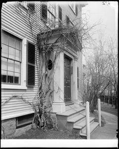 Salem, 80 Washington Square, exterior detail, door, Joseph Hosmer house