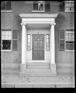Salem, 14 Pickman Street, exterior detail, doorway, Kimball house