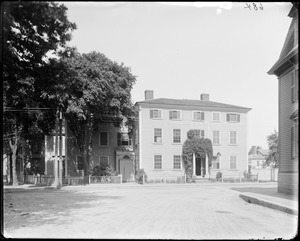 Salem, 74 Washington Square, Clifford Crowninshield house