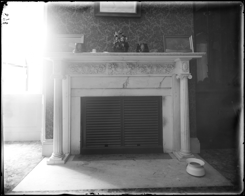 Salem, 12 Elm Street, interior detail, mantel