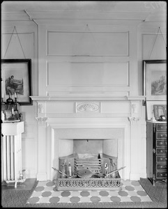 Danvers, Collins Street, interior, mantel, chamber, Robert "King" Hooper house, 1754