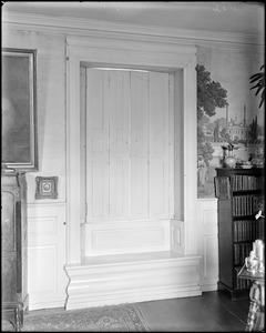 Marblehead, 185 Washington Street, interior detail, window in drawing room, Samuel Lee house, 1743