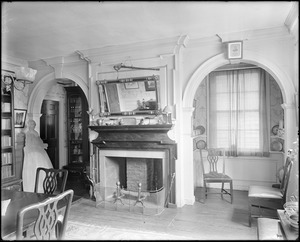 Marblehead, 185 Washington Street, interior detail, dining room, Samuel Lee house, 1743