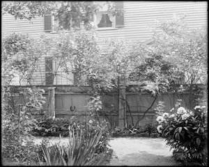Salem, 9 Crombie Street, views, garden, unknown Bowker house, later W.P. Richardson