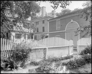 Salem, 363 Essex Street, views, garden, Creamer house