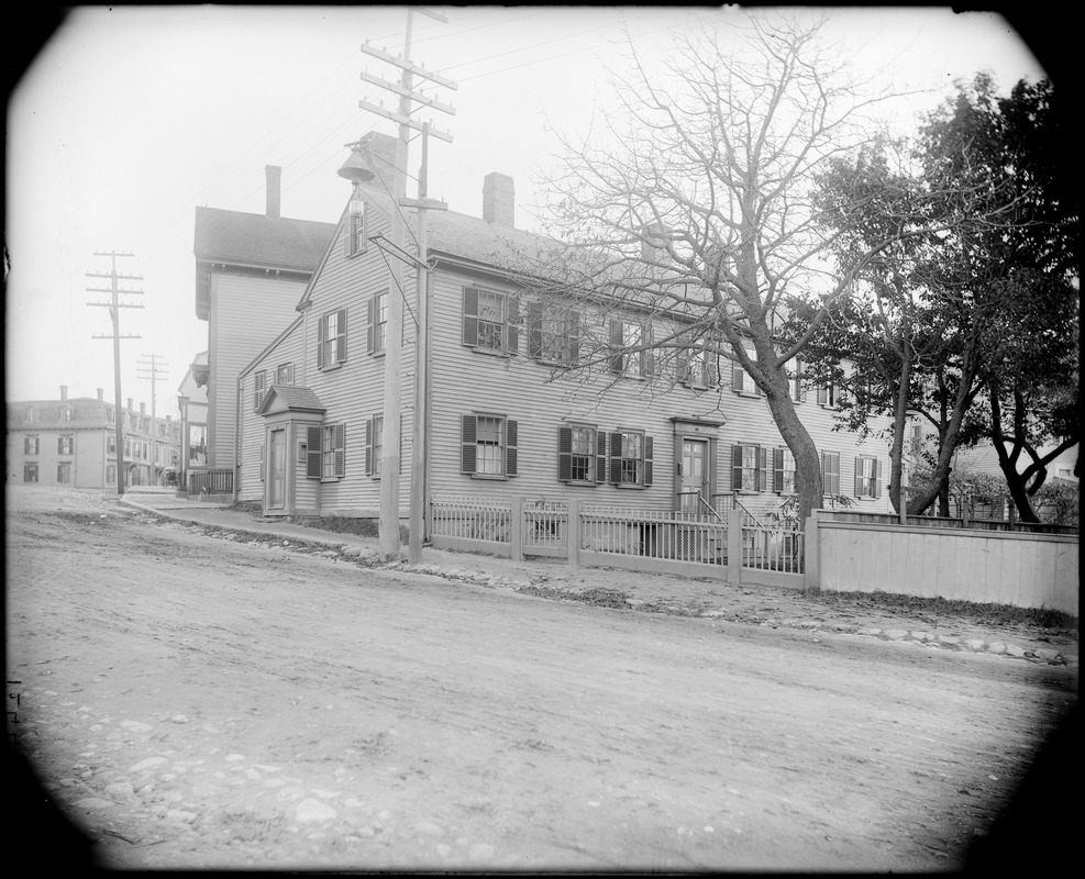 Salem, Endicott and Mill Streets, unknown house Digital Commonwealth