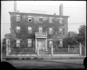 Salem, 92 Washington Square, Jonathan Briggs house