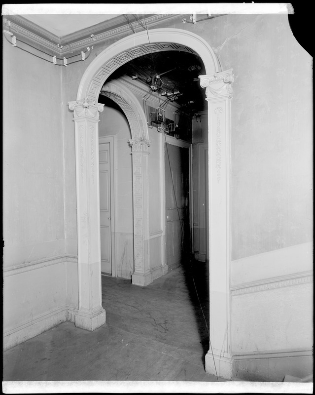 Salem, 204-206 Essex Street, interior detail, arches, Ezekiel Hersey Derby house, 1799, by Bulfinch