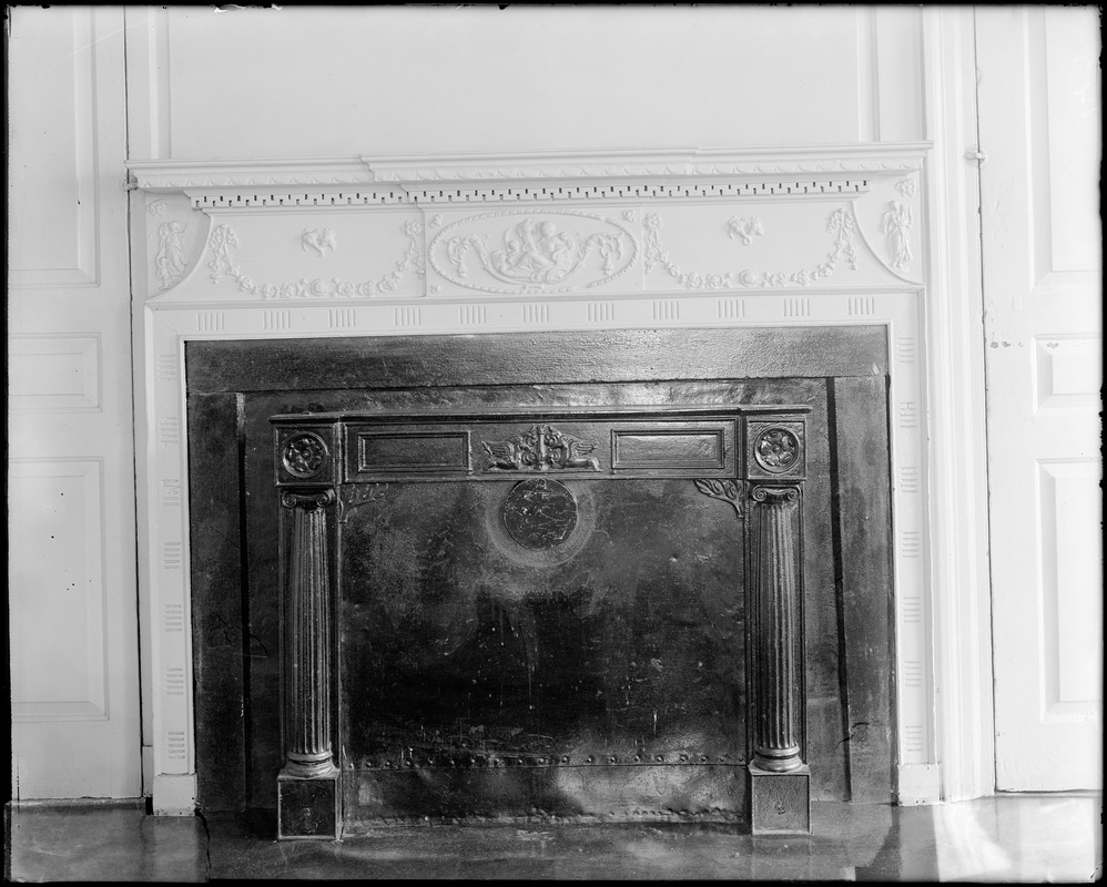 Salem, 125 Derby Street, interior detail, mantel, Edward Allen house