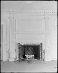 Marblehead, 169 Washington Street, interior detail, panelling and fireplace, Jeremiah Lee house