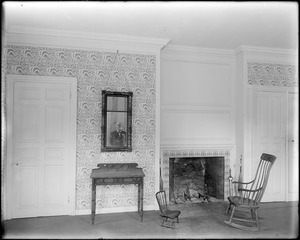 Marblehead, 169 Washington Street, fire place and wallpaper, Jeremiah Lee house