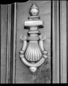 Salem, 17 Flint Street, exterior detail, door knocker, William A. Few, Jr. house