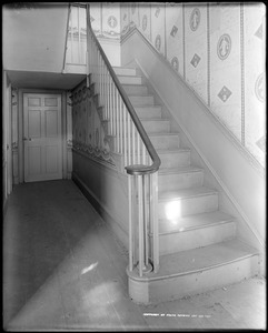 Danversport, 166 High Street, interior detail, stairway, Samuel Fowler house