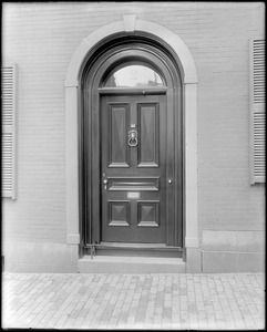 Boston, 2 West Cedar Street, exterior detail, door, unknown house