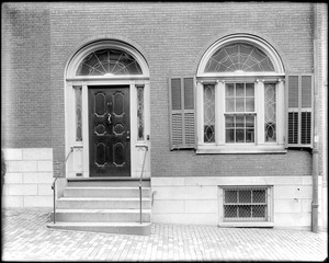 Boston, 48 Chestnut Street, exterior detail, door and window, unknown house