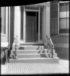 Boston, 2 Walnut Street, exterior detail, door, unknown house