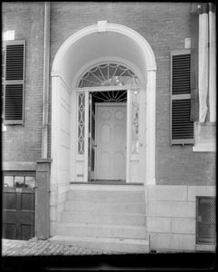 Boston, 48 Mount Vernon Street, exterior detail, door, unknown house