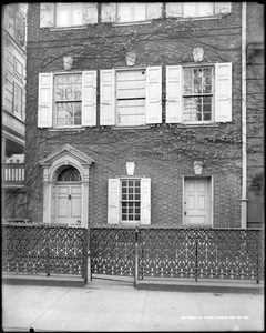 Philadelphia, Pennsylvania, 810 Pine Street, exterior detail, iron fence and gate, unknown House
