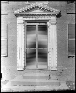 Salem, 168 Derby Street, exterior detail, door, Richard Derby house