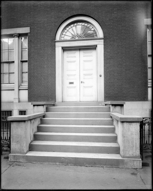 Philadelphia, Pennsylvania, 1109 Walnut Street, exterior detail, door, Shipper mansion